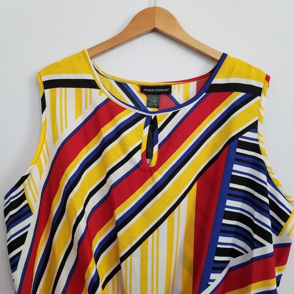 Ashley Stewart Tie Front Geometric Print Tank Blouse Size 22/24 - Picture 2 of 7